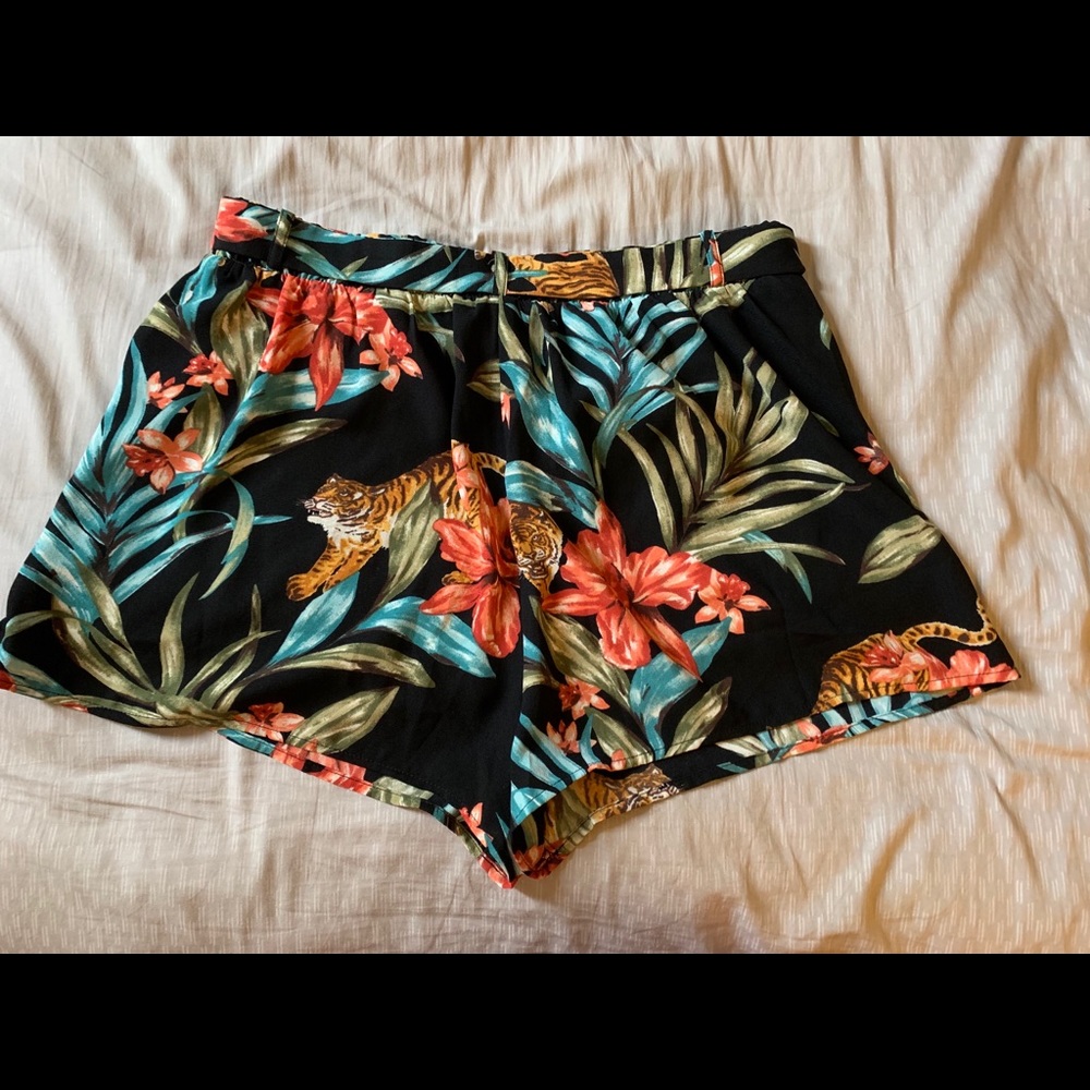 Forever 21 Loose Print Shorts